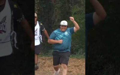 Emmanuel Torres drills the forehand ace on Hole 17! #SCTop10